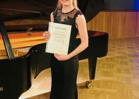 Jaunā pianiste Daniela Grugule gūst izcilus panākumus starptautiskā konkursā Valmierā
